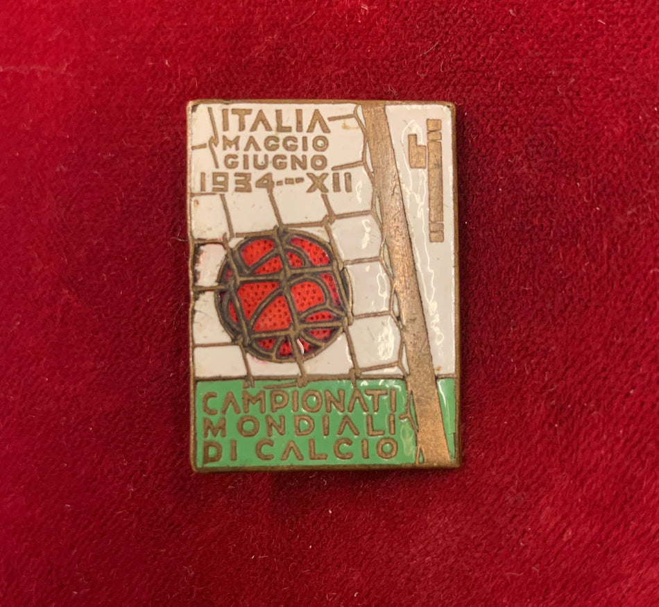 Distintivo commemorativo dei "Campionati Mondiali di Calcio in Italia 1934 - A. XII"