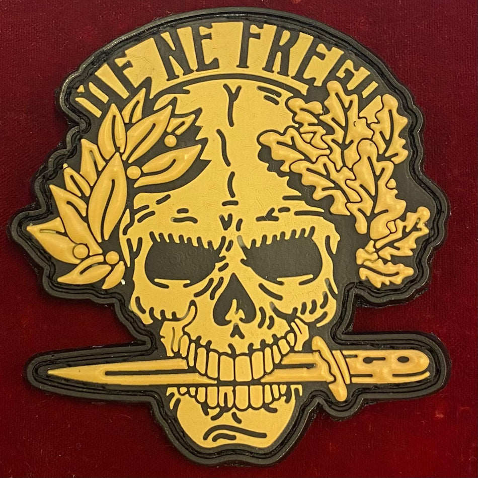 Patch di produzione moderna in PVC "Me ne frego" - a strappo