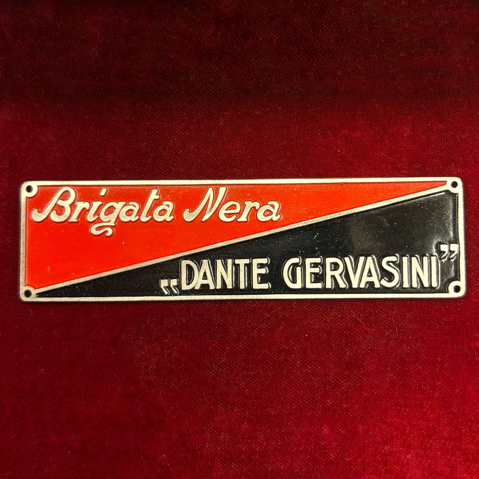 Placchetta in lamierino della Brigata Nera “Dante Gervasini”