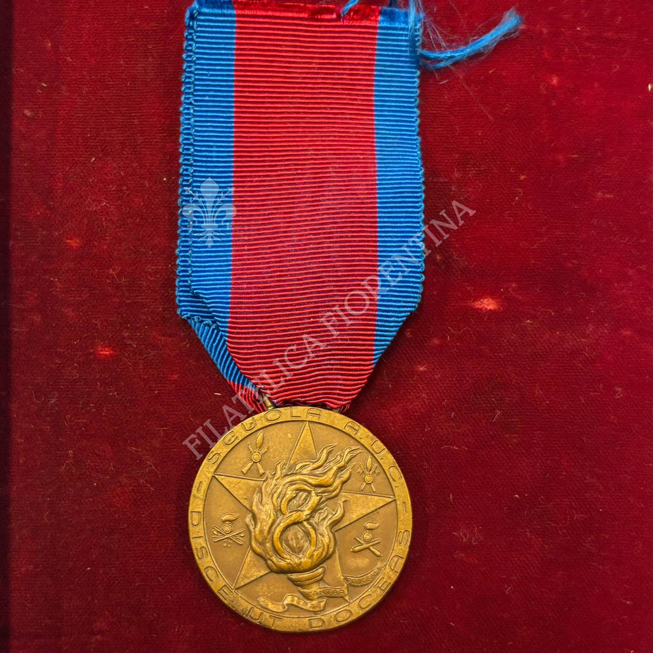 Medaglia scuola A.U.C.