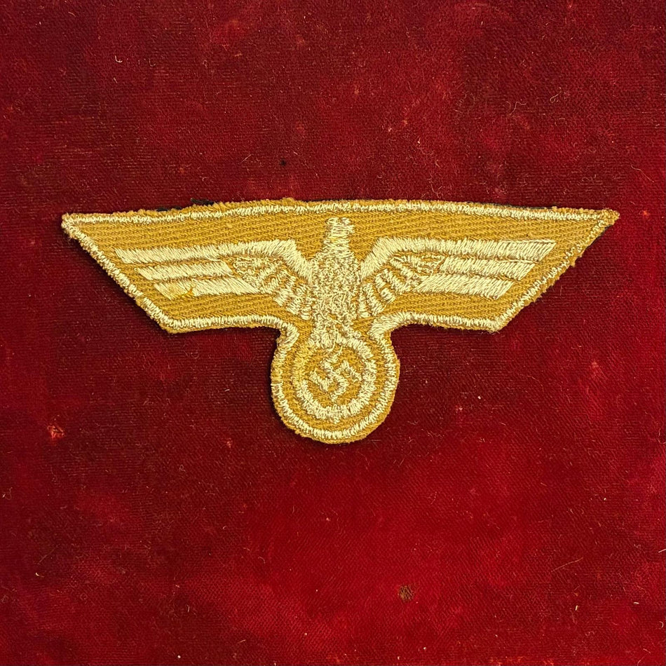 Aquila da petto dell' Esercito tedesco su fondo kaki - VARIANTE