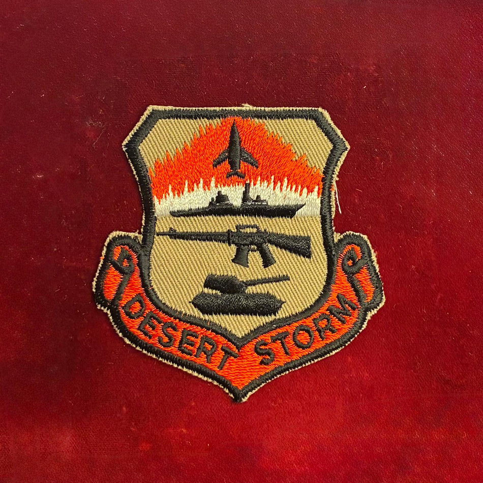 Distintivo per l' Operazione " DESERT STORMO " nella Guerra del Golfo