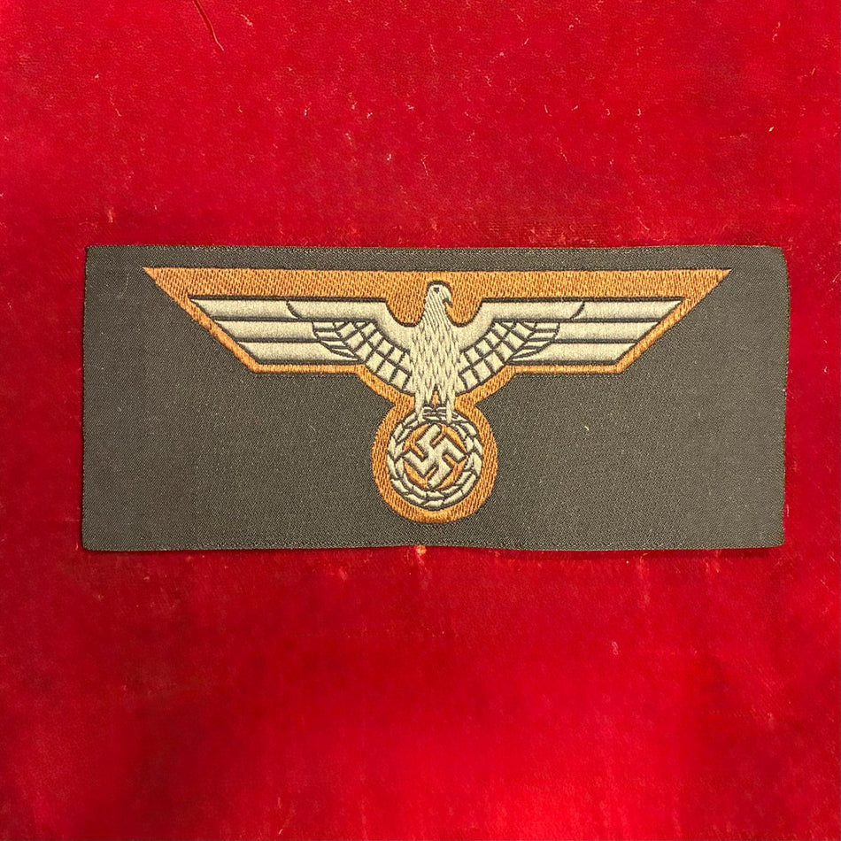 Aquila da petto in raso dell' Esercito tedesco su fondo nero - VARIANTE