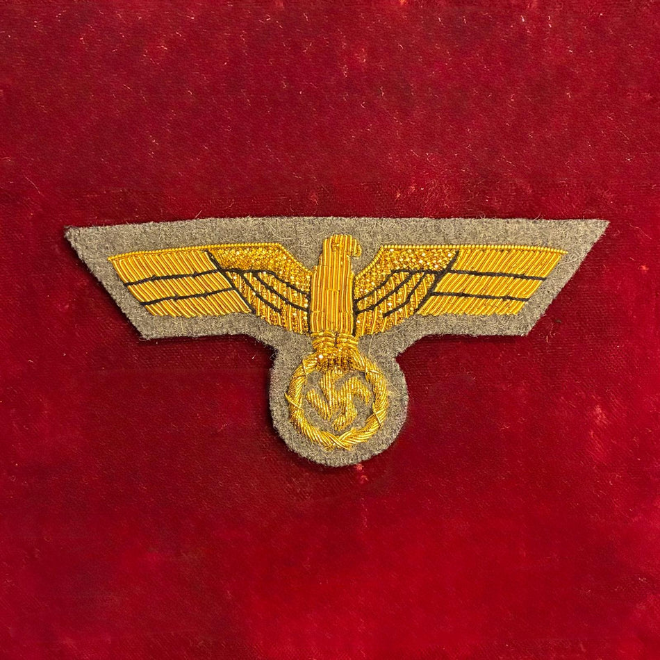 Aquila da petto per Ufficiali superiori dell' Esercito tedesco su fondo grigio