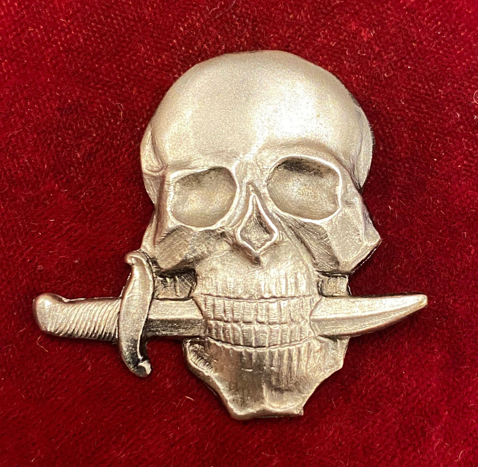 Teschio con pugnale tra i denti - Brigate Nere "Ettore Muti" - Variante per basco