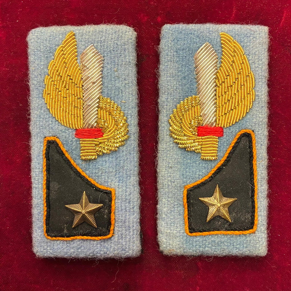 Coppia di mostrine da Ufficiale della Folgore reparti artiglieria