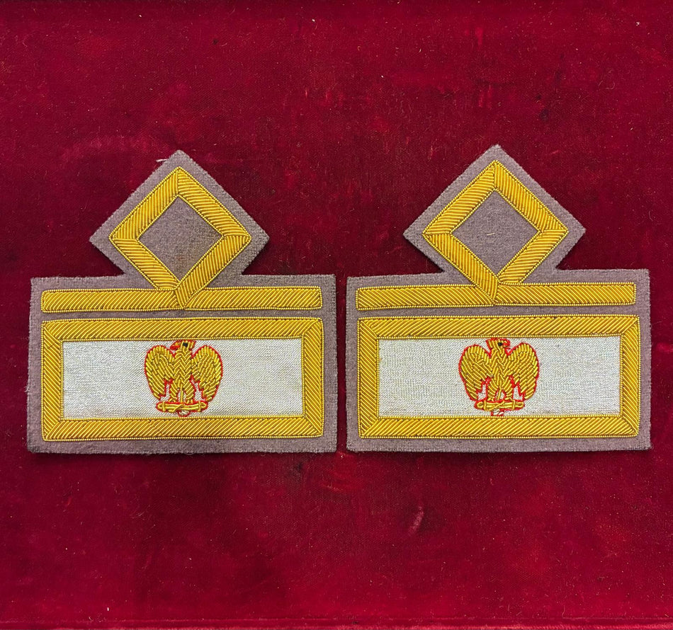 Coppia di gradi da polso da Console della Milizia Volontaria Sicurezza Nazionale