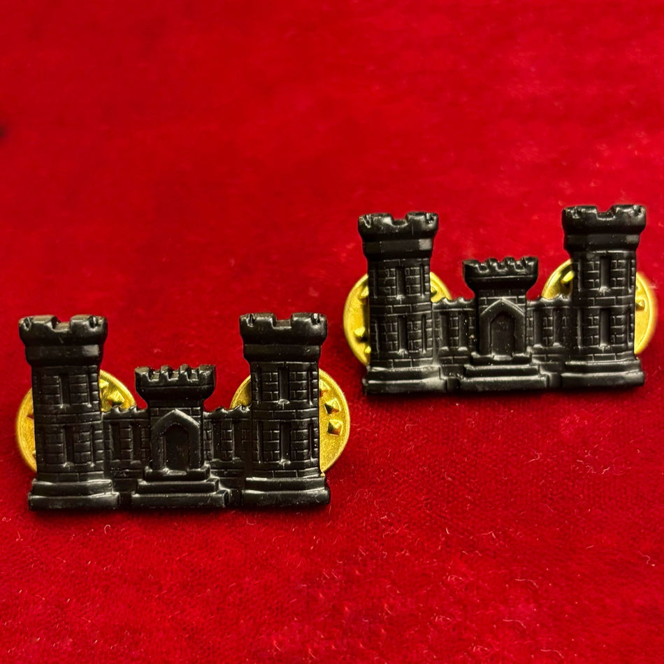 Distintivi "BOS Corps of Engineers" - in metallo nero - Venduto in Coppia