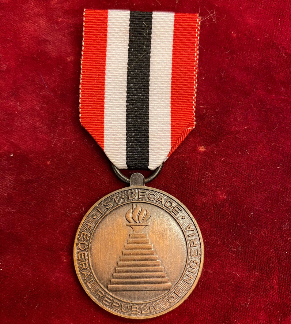 Nigeria - Medaglia "10th Anniversary Federal Republic of Nigeria" 1963 - 1973