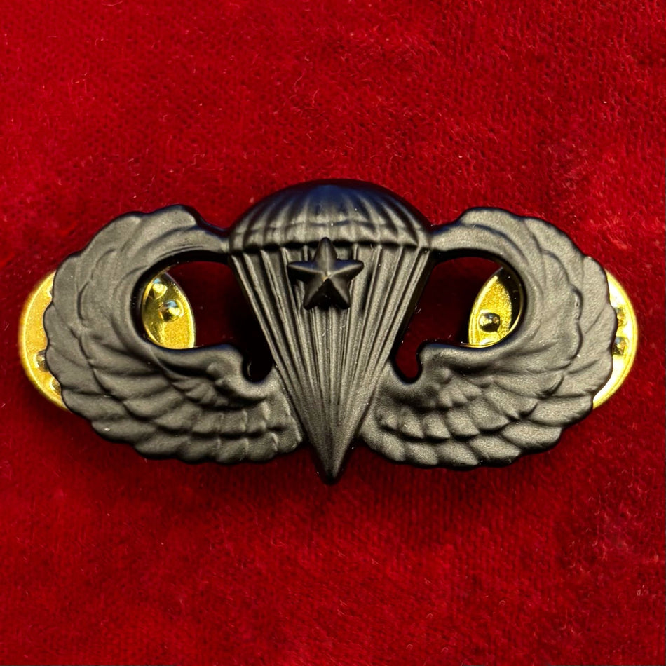 U.S. Army - Distintivo da Paracadutista "Basic - One Combat Jump" - in metallo nero