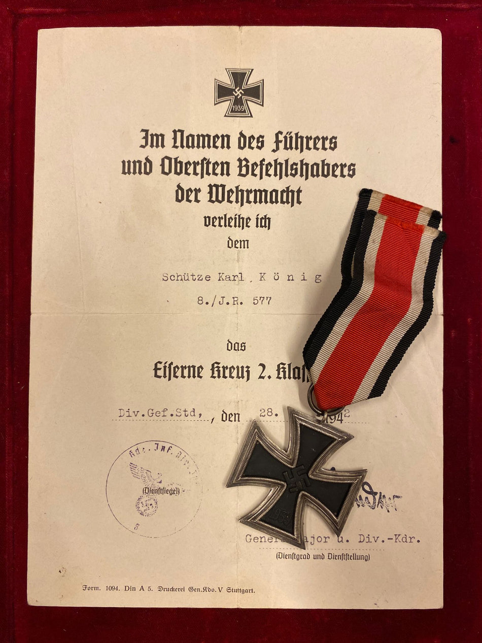 Germania Terzo Reich - Medaglia e diploma della "Croce di Ferro" 2^ Classe - EIFERNE KREUZ 2. KLAFFE