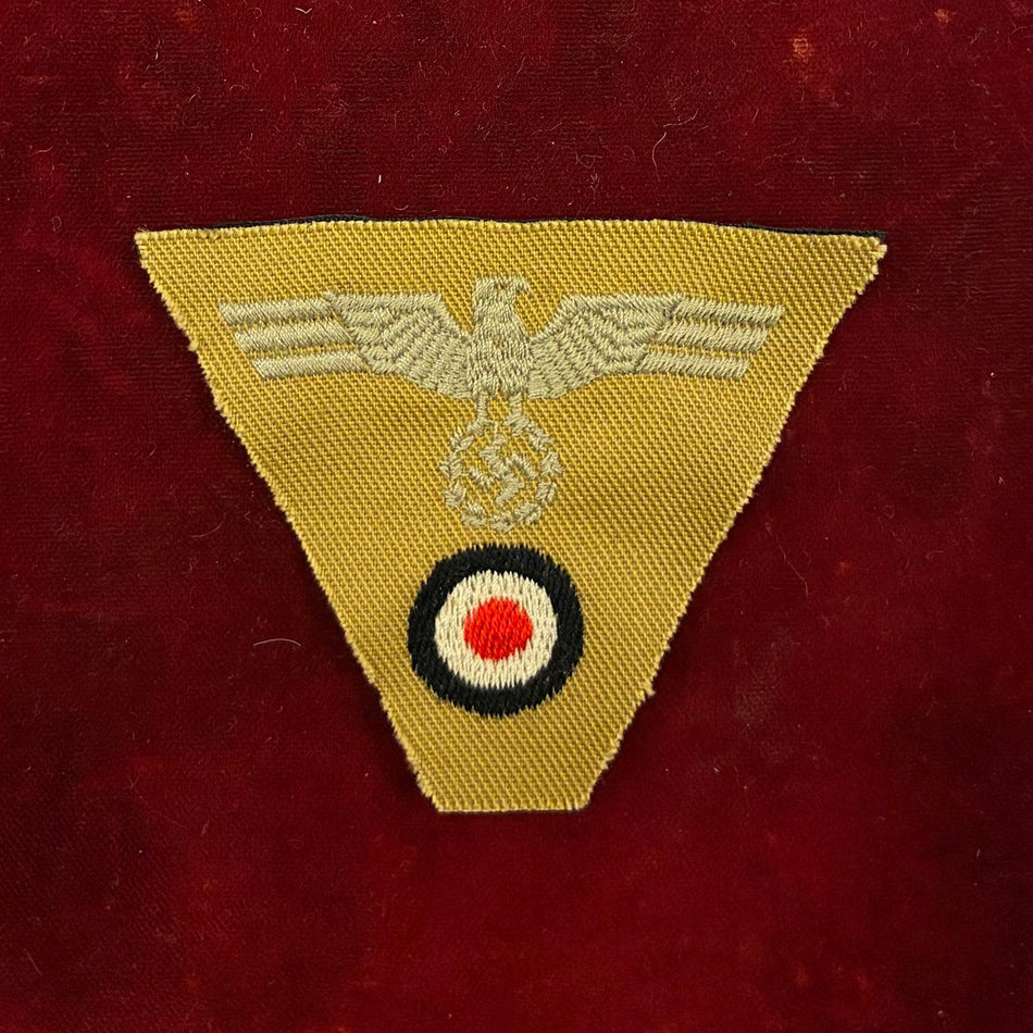 Fregio da bustina per truppe dell' Esercito tedesco su fondo Kaki/tropicale