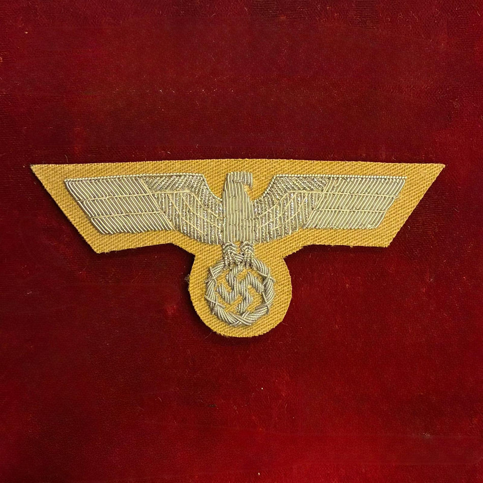 Aquila da petto per Ufficiale dell' Esercito tedesco su fondo kaki - Variante