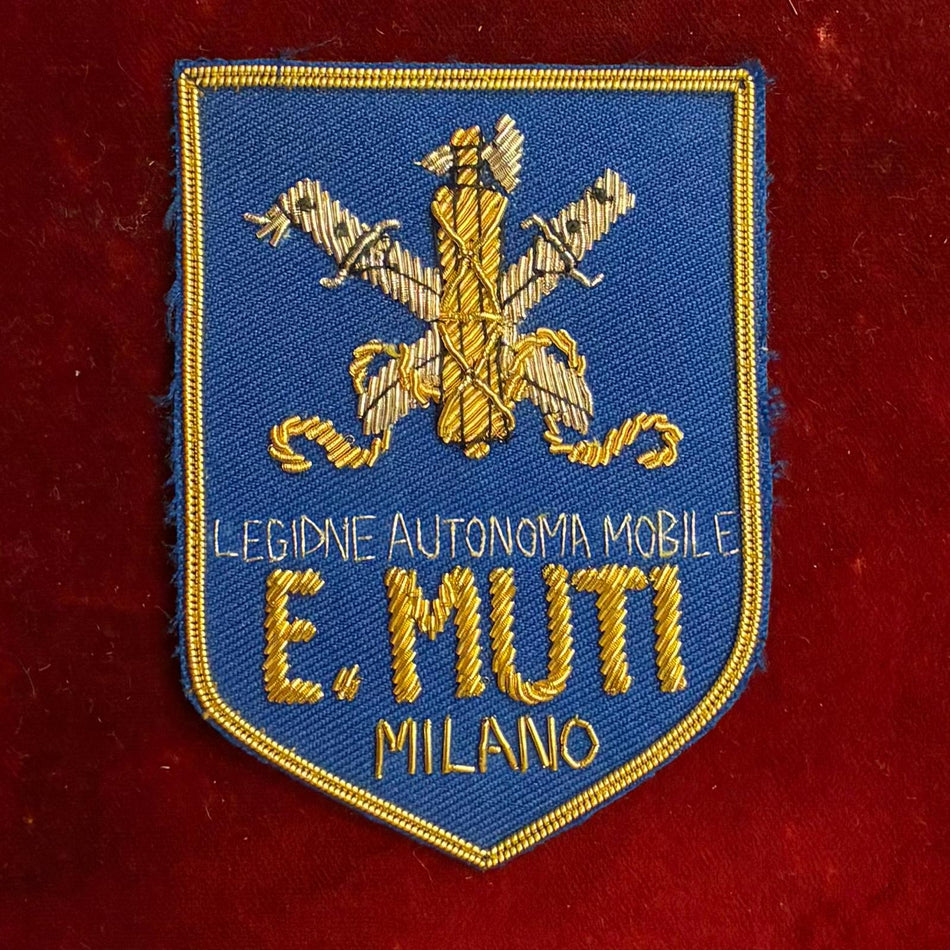 Distintivo da Ufficiale della LEGIONE AUTONOMA MOBILE E. MUTI MILANO