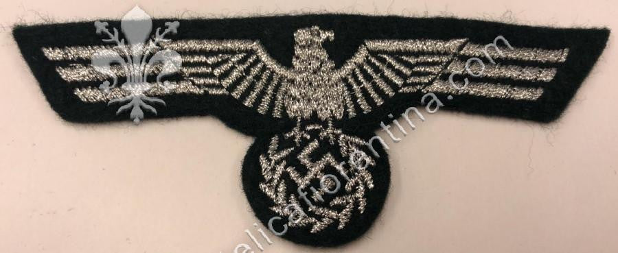 Aquila da ufficiale in filo argento su fondo verde scuro in panno