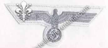 Aquila da ufficiale  in filo argentato su fondo bianco