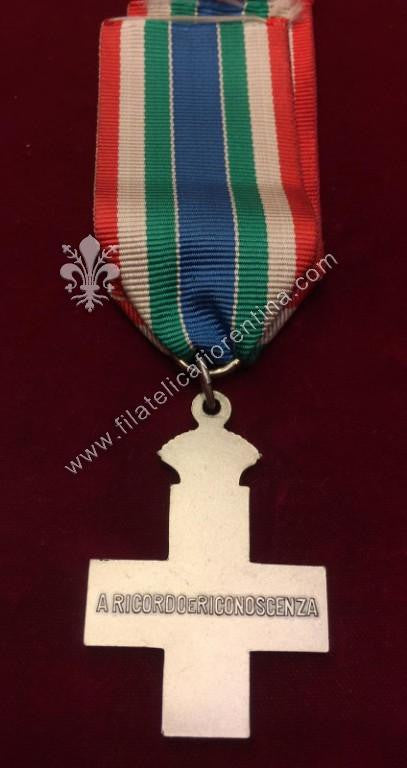 Croce commemorativa combattenti della III^ (terza) Armata - smaltata a fuoco - in conio - con nastro