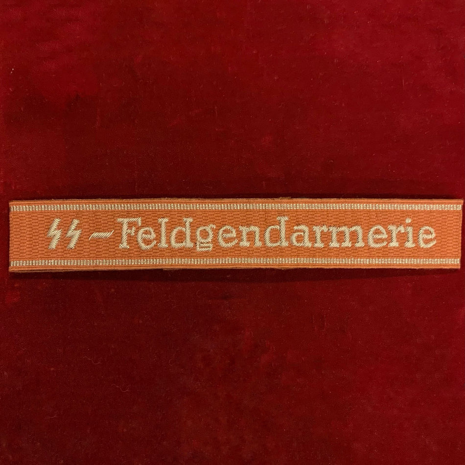 Divisione Feldgendarmerie - da Ufficiale - su fondo rosso/arancio