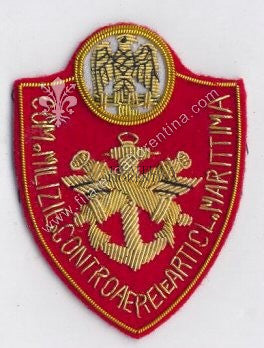 Distintivo del Com. Milizie Contaeree - Reparti CL. Maritima - Mod. in canottiglia