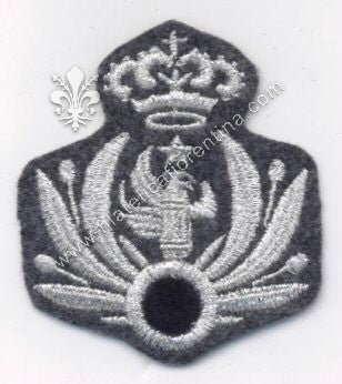 Fregio da  sottufficiale della Milizia della strada su grigio verde