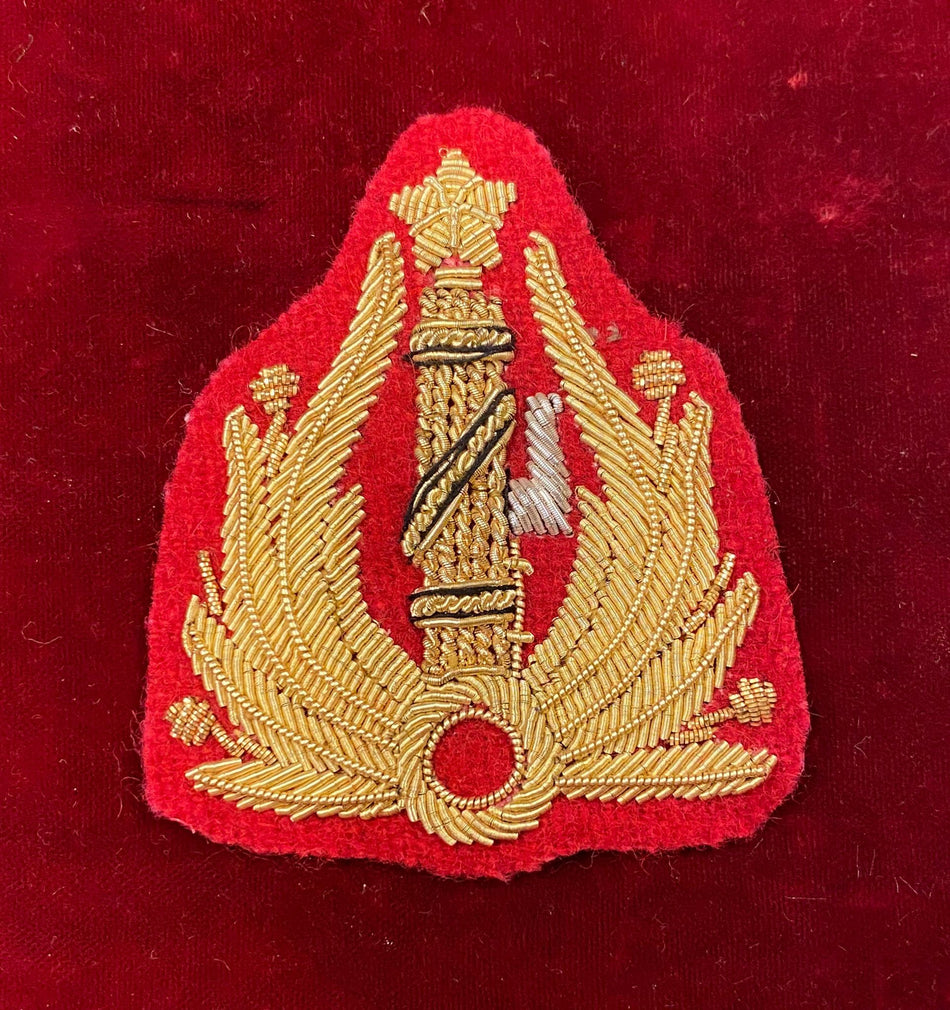 Fregio da Ufficiale della Milizia Ordinaria - su fondo rosso