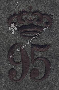 Fregio da Beretto su fondo grigio-blu della 1^ G.M del 95° Reggimento - UDINE