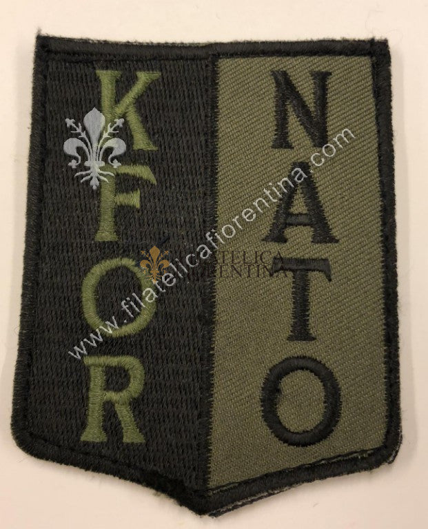 Distintivo KFOR NATO (verde nero) - (con velcro)