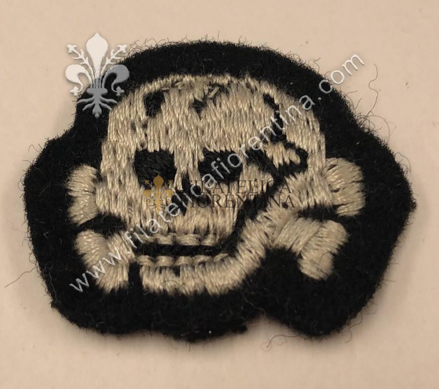 Totenkops da truppa SS mignon (2.5cm) - filo bianco, fondo nero