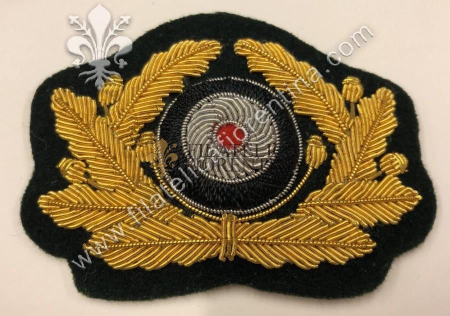 Serto e coccarda per Generale in canottiglia (fondo verde scuro)