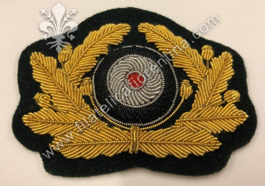 Serto e coccarda per Generale in canottiglia (fondo verde scuro)