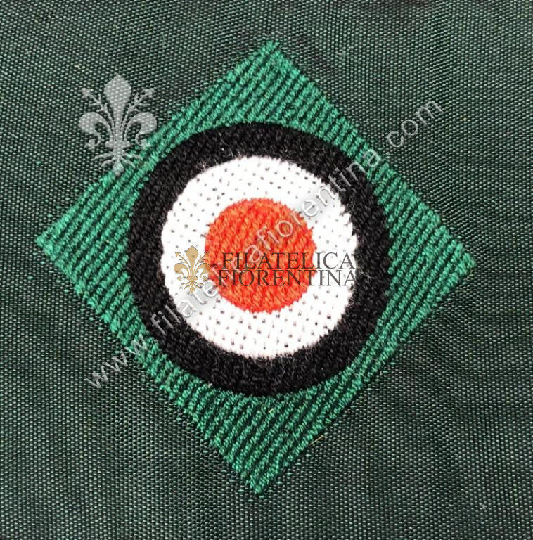Coccarda WH fondo verde scuro