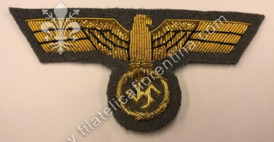 Aquila da Generale in canottiglia su fondo grigio