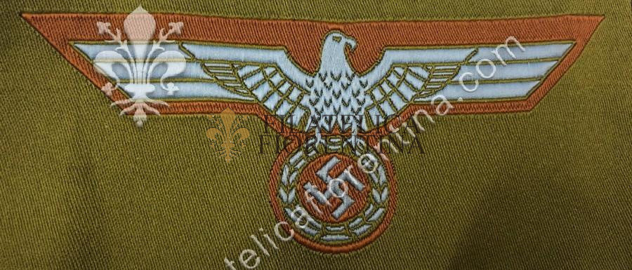 Aquila da petto su seta fondo kaki