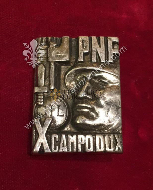 Distintivo del X° Campo Dux