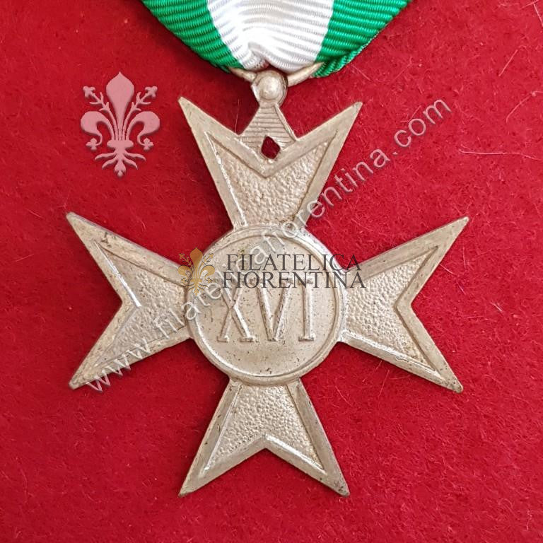 Croce per XVI anni di Anzianità nell'Esercito