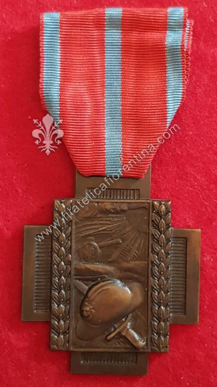 Croce per Servizio al Fronte sotto il fuoco nemico 1914/1918