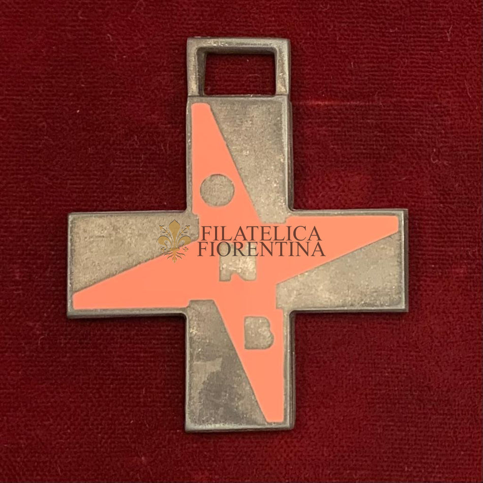Croce Opera Nazionale Balilla "O.N.B." - smalto rosa (errore)