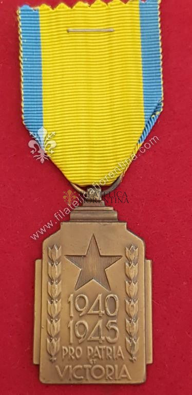 Per lo sforzo bellico della guerra coloniale del 1940-1945