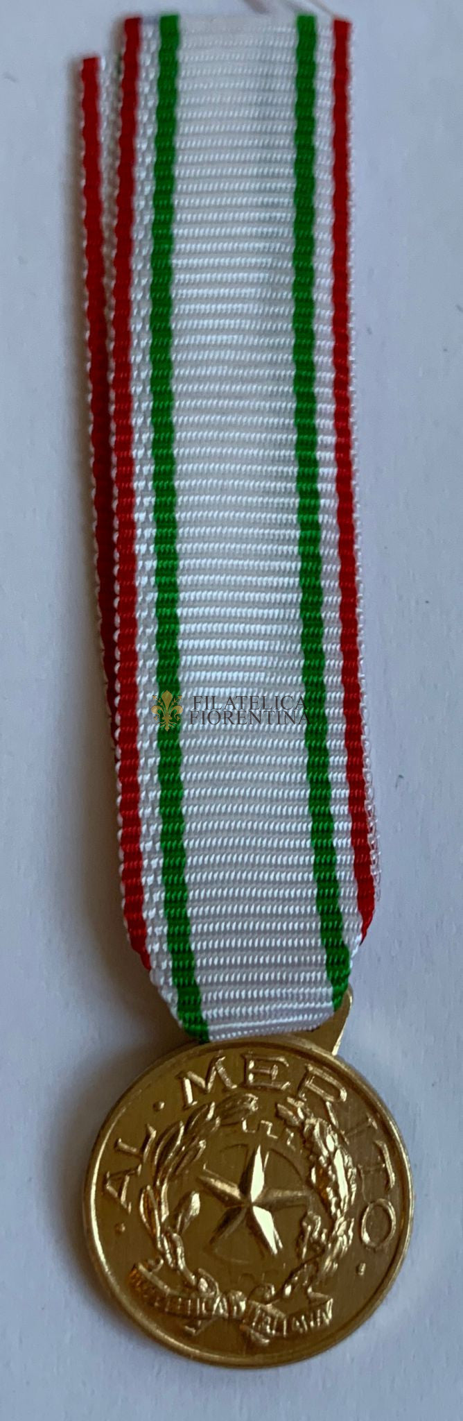Medaglia "Al Merito" Croce Rossa Italiana - Grado Oro