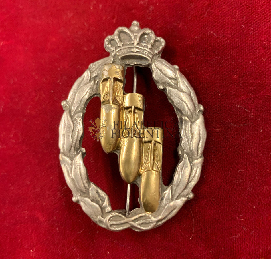 Brevetto per azioni di Guerra, Bombardieri della RR. AA.- Grado oro