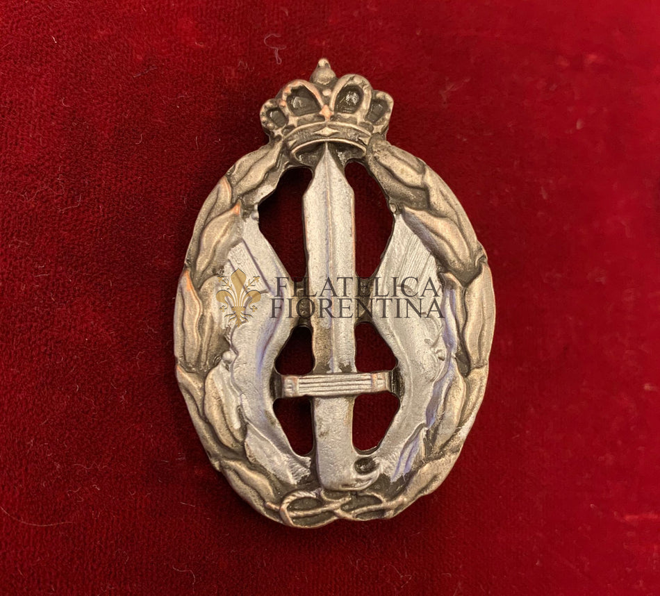 Distintivo Regia Aeronautica per azioni di guerra, Assalto e Combattimento - Grado argento
