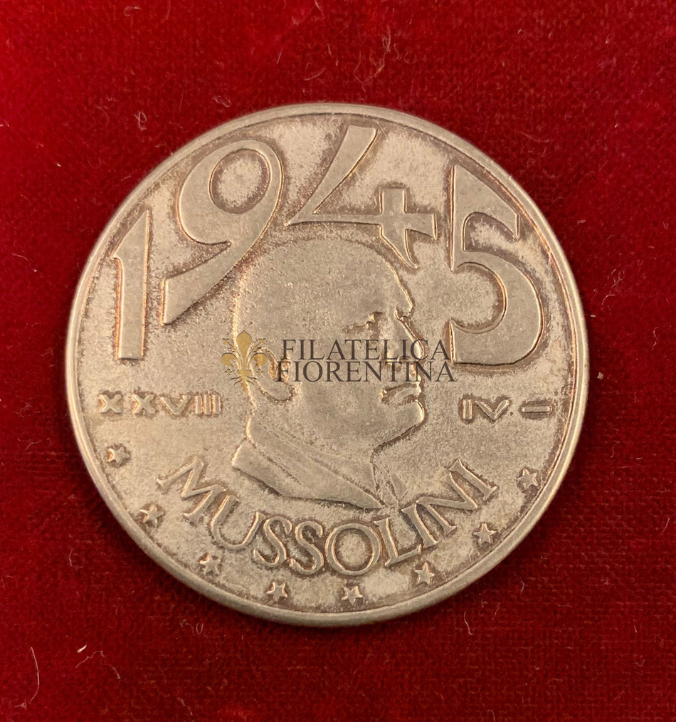 Medaglia commemorativa di Benito Mussolini - 1945