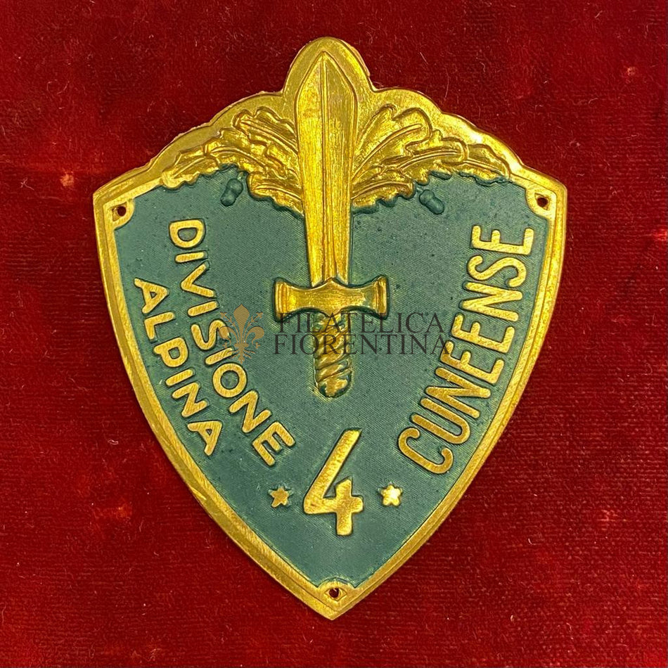 Distintivo della 4^ Divisione Alpina Cuneense