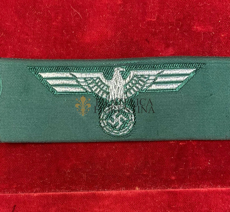 Aquila  Wehrmacht da Ufficiale - argentato, fondo verde in bevo