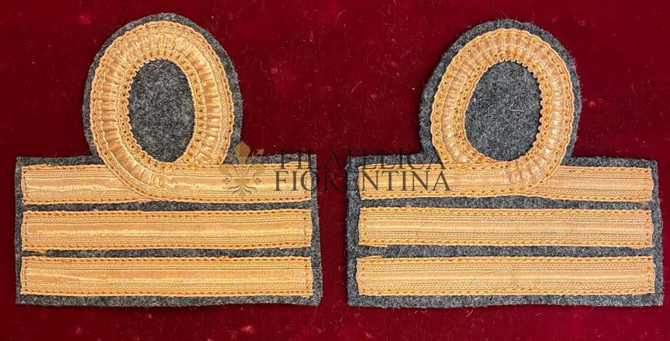 Coppia di gradi da Capitano del Regio Esercito