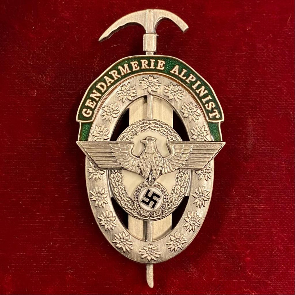 Distintivo della "Gendarmerie alpinist" - difettato