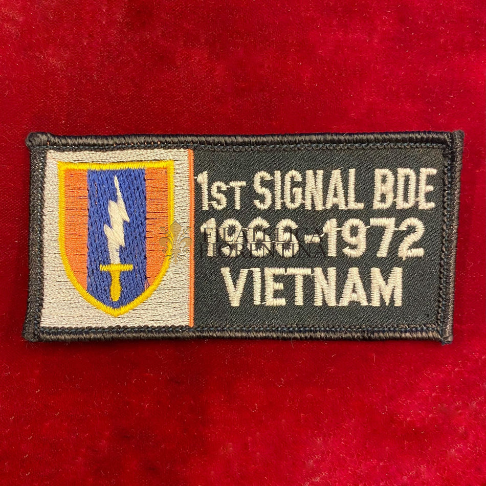 Patch "1st Signal BDE 1966 - 1972 Vietnam"