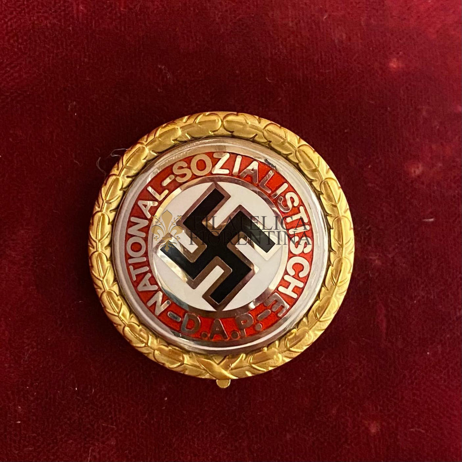 Distintivo d'oro del partito Nazionalsocialista tedesco dei Lavoratori - N.S.D.A.P.