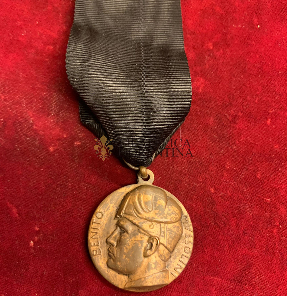 Medaglia del Decennale della Rivoluzione "Adunata Legioni Mutilati"