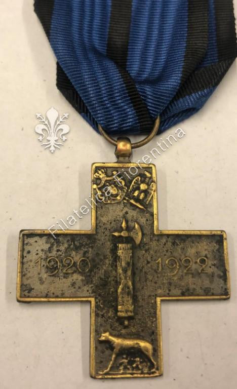 Croce Commemorativa della marcia su Roma  (modello in bronzo) con nastro